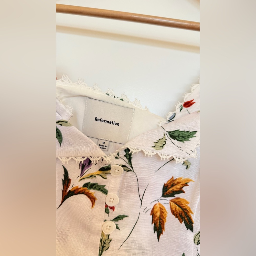 Reformation Viola Linen Top in Corsini. Brand new without tags,  never worn. - Picture 8 of 12